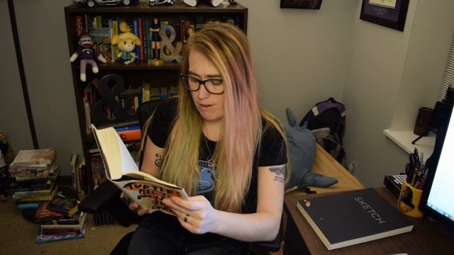 Girl with OCD Reviews Turtles All the Way Down by John Green (BookTube Review) смотреть онлайн