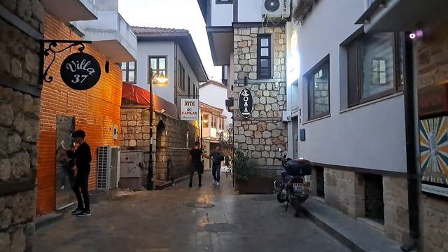 Анталия! Вечерняя прогулка по туристическим улочкам в январе. #анталия смотреть онлайн