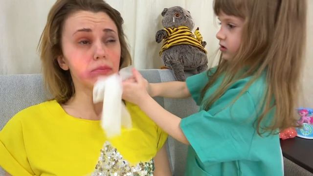 Ева показывает маме как превратилась смотреть онлайн