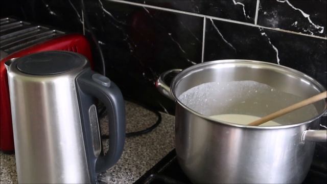 Grara Garm (Ezidi Warm Yoghurt And Barley Soup) (Թանապուր)(Мацуни супчик)