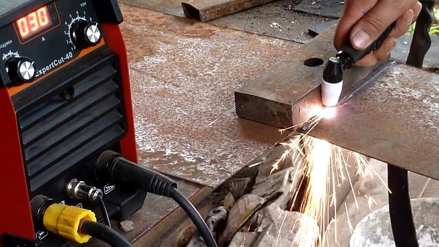 Плазморез Edon CUT 40. Резка метала. Plasma cutting device for metal 2 смотреть онлайн