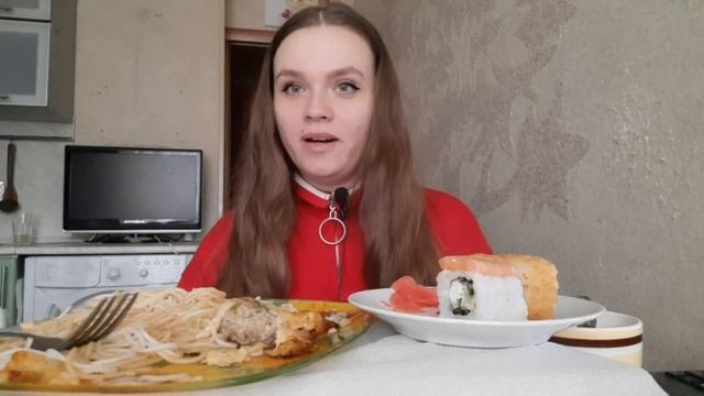 МУКБАНГ | Лапша с фрикадельками , немного роллов/ Мукбанг с Владой) смотреть онлайн