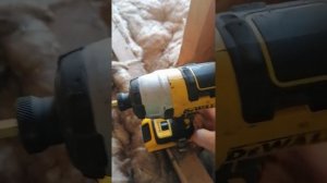 Опыт использования шуруповерта Dewalt DCF 887