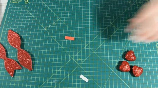 Красивый бантик из глиттерного фоамирана своими руками смотреть онлайн