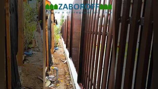 Забор из евроштакетника с кирпичными столбами. Ворота Откатные с приводом Nice RB600 смотреть онлайн