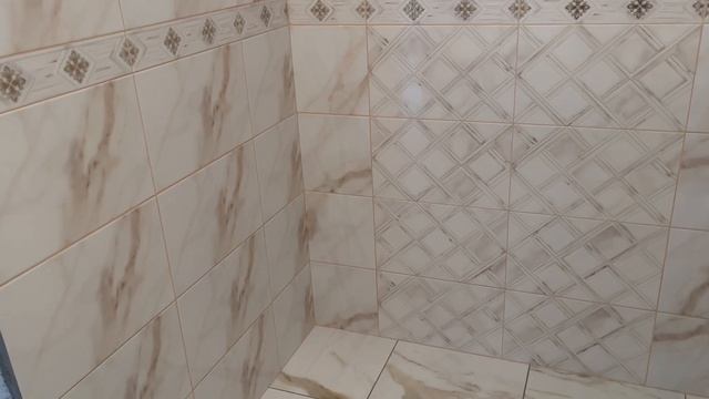 Идеальная укладка керамической плитки в ванной смотреть онлайн
