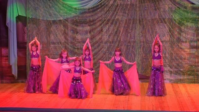 Студия "Гюльчатай". Группа "Стразы", 7-9 лет. "Оазис". смотреть онлайн