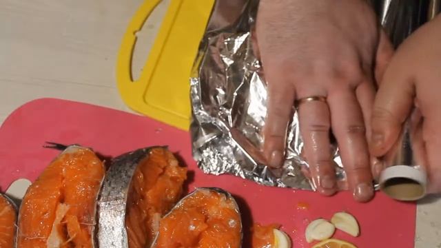 ФОРЕЛЬ В ФОЛЬГЕ В ДУХОВКЕ/ПП смотреть онлайн