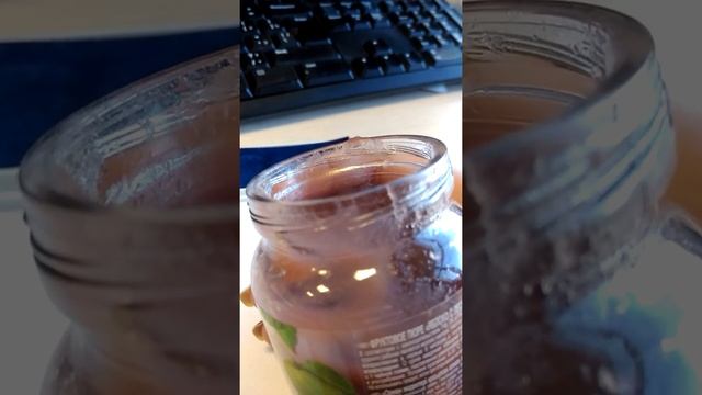 Фруктовое пюре Gerber "Яблоко с лесными ягодами" смотреть онлайн