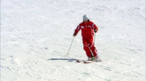 Базовый поворот на параллельных лыжах малый радиус 2