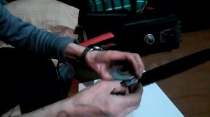 Ремонт натяжителя цепи электропилы.