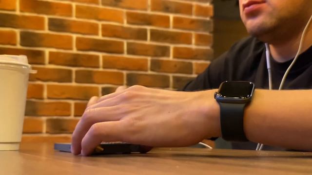 Chillout lofi evening music playing at some random coffee shop смотреть онлайн