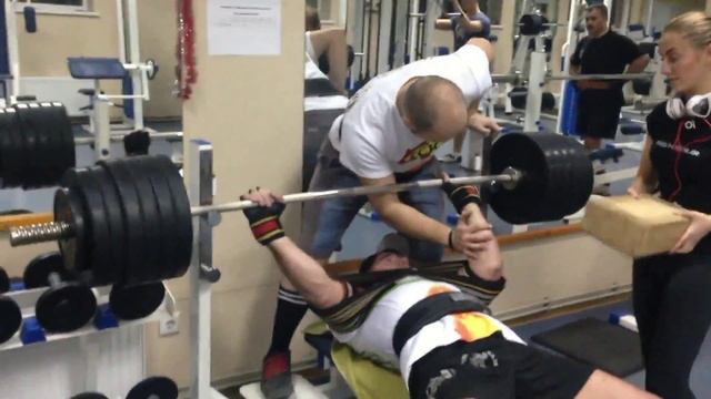 Тахтаров Владислав. Дожим лежа, Super Ram vs. BenchDaddy Monster, 250 кг!!! С/в 95кг. смотреть онлайн