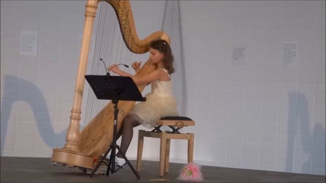 The Beauty and the Beast Harp Harfe Ronja Ehrbar 9-years-old Harpist смотреть онлайн