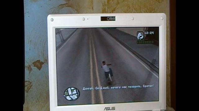 Играем на нетбуке ASUS Eee PC 900 ( Half-Life, GTA, Mafia the city of lost heaven, serious sam) смотреть онлайн