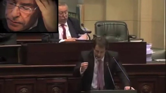 Laurent Louis Balance Le Dossier Pedophile Du Premier Ministre Belge Di Rupo