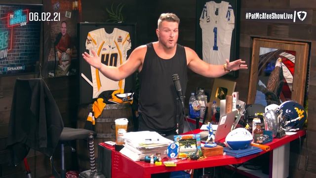 Pat McAfee Reacts: LeBron Walks Off Court With 5 Minutes Left In Playoff Game смотреть онлайн