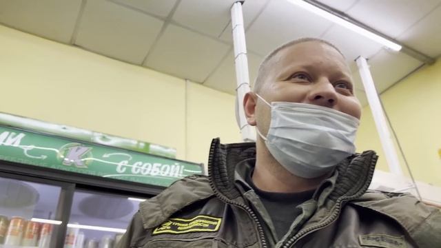 ОХРАНА ЗАДЕРЖАЛА БЛОГЕРА И НЕ ВЫПУСКАЛА ИЗ ТУХЛОПРИТОНА / МАГАЗИН ВЫЗВАЛ ПОЛИЦИЮ САМ НА СЕБЯ смотреть онлайн