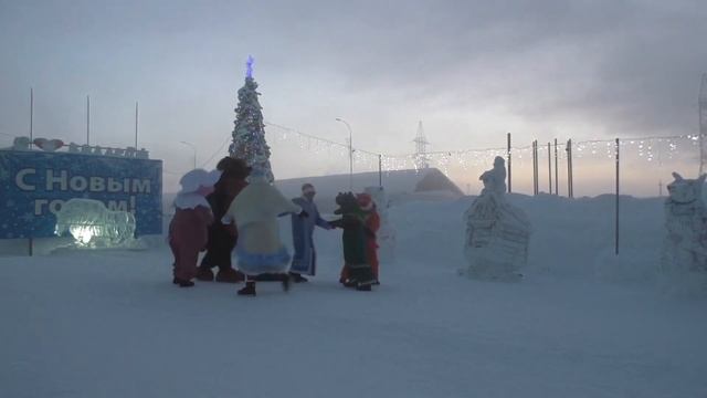 Новогоднее поздравление "Бычок Гаврюша и компания" смотреть онлайн
