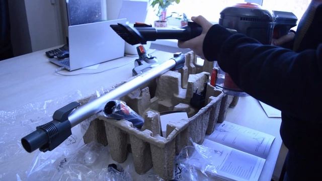 Easine By ILife | Распаковка и обзор беспроводного вертикального пылесоса ILife H70