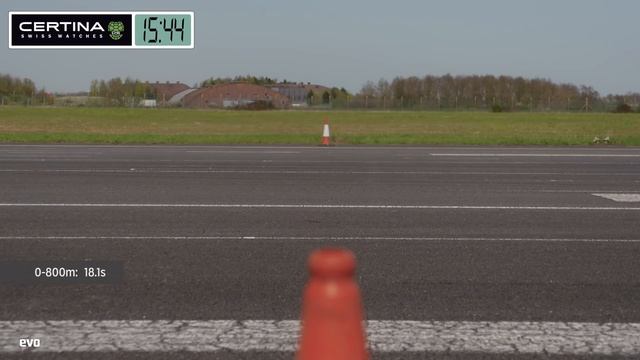 Nissan GT-R vs Porsche 911 GT3 RS - which is fastest? | evo DRAG BATTLE смотреть онлайн