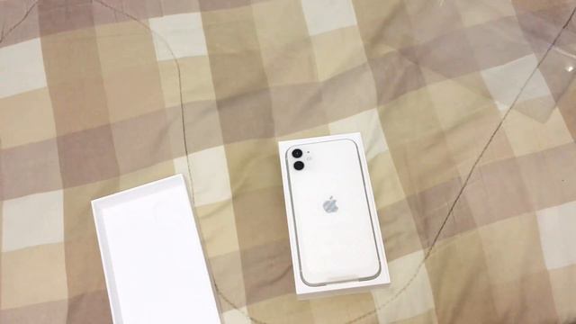 iPhone 11 white unboxing [2021] small box смотреть онлайн