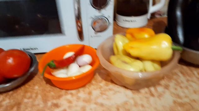 Живём в селе!Картошка не уродила!Икра из баклажанов! смотреть онлайн