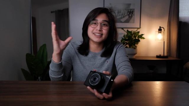 Fujifilm X-E4 Review | The Perfect Everyday Camera смотреть онлайн