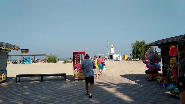 ОТДЫХАЕМ В ЕЙСКЕ / ЦЕНТРАЛЬНЫЙ ПЛЯЖ / ОБЗОР смотреть онлайн