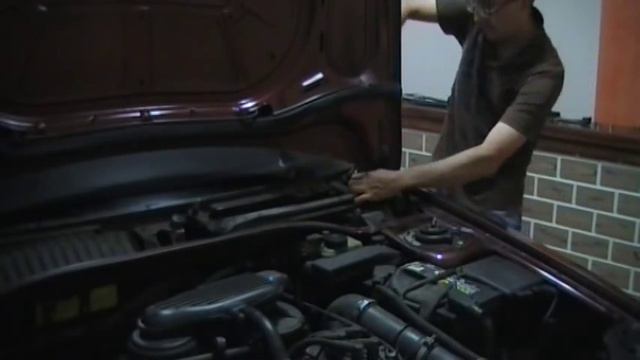 Como desmontar o quitar motor limpiaparabrisas (Peugeot 306) смотреть онлайн