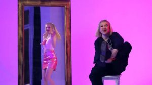 Ваша Маруся   Девочка в зеркале