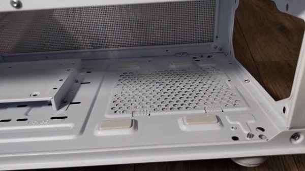 Обзор корпуса Formula Crystal Z1