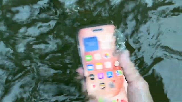 Apple iPhone 15 Water Test - Will It Survive Underwater? смотреть онлайн