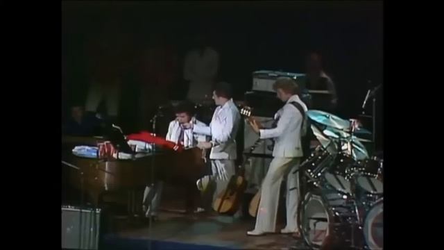 Elvis Presley - Unchained Melody смотреть онлайн