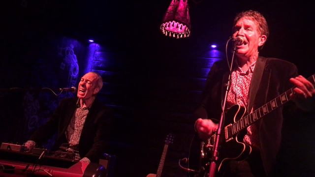 STEVE WYNN & CHRIS CACAVAS - Glide (2019.12.01, München, Unter Deck) смотреть онлайн