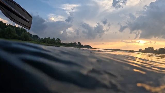 Рыбалка на спиннинг с лодки!!! Щука, окунь... 4k видео смотреть онлайн