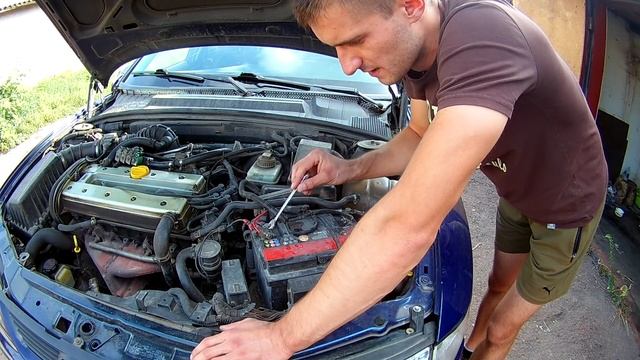 КАКУЮ КЛЕММУ аккумулятора снимать ПЕРВОЙ? - А ПОТОМ надевать ПЕРВОЙ?? смотреть онлайн