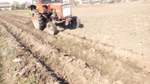 Посадка картофеля трактором Т 25 !!! Двухрядная картофелесажалка BOMET