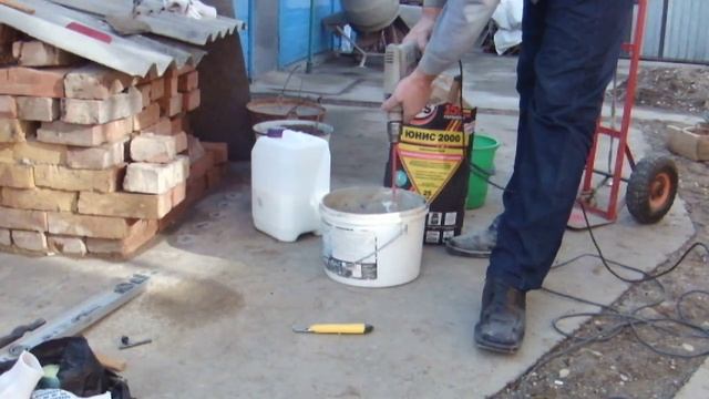 Декоративный камень. Облицовка. Замешиваем клей. смотреть онлайн