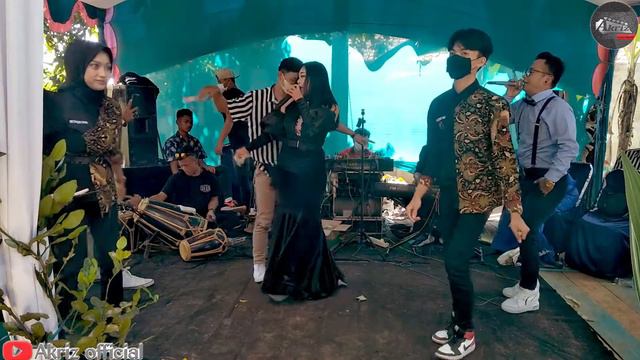 VIRAL TIKTOK BULEUD PONGDUT KOPLO TANJIDOR (VERSION) DANGDUT GARUT смотреть онлайн