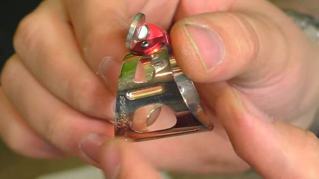 - Unboxing - BG LDT Duo Ligature for Tenor Saxophone in silver смотреть онлайн