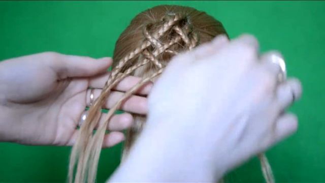 Прическа Хвост украшенный косами смотреть онлайн