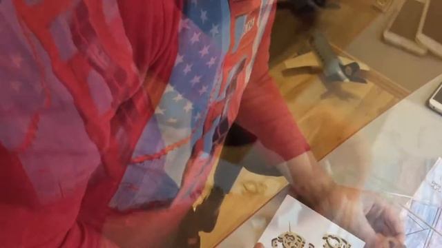 Собираю фигурки из деревянного конструктора. Тимур Rex2 Будинок Iграшок смотреть онлайн