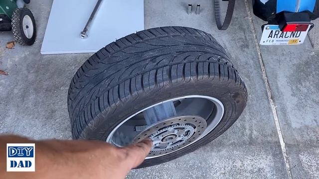 How To: Removing the rear wheel from a Can Am Spyder RS/ST смотреть онлайн