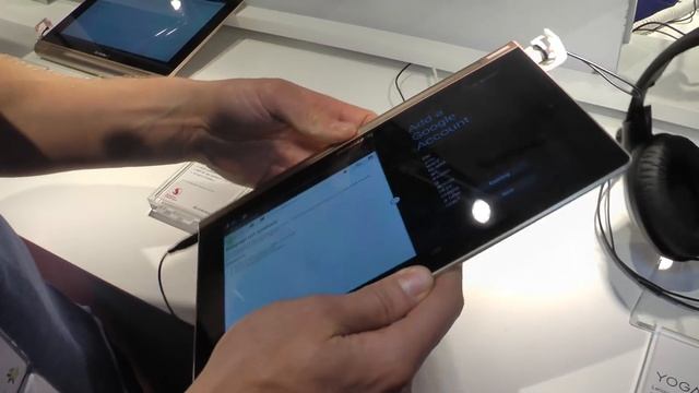 Lenovo Yoga Tablet 10 HD+ - Surfplattan med ett rejält 9 000 mAh batteri смотреть онлайн