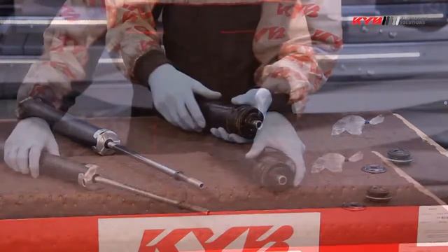 KYB Rear TOYOTA Prius HD смотреть онлайн