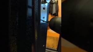 Вытаскиваем заклепаный замок