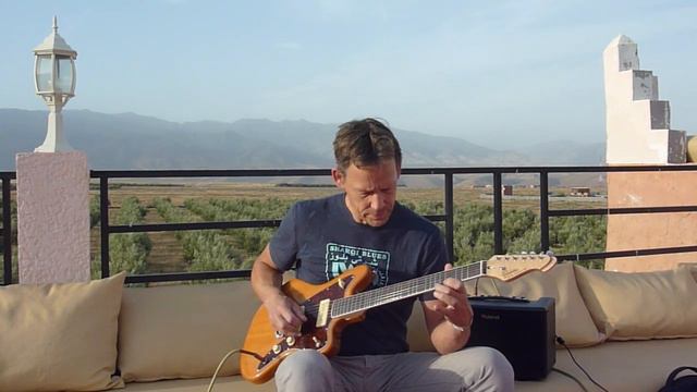 Marrakesh Quartertone Guitar - Berberes Atlas Maroc смотреть онлайн
