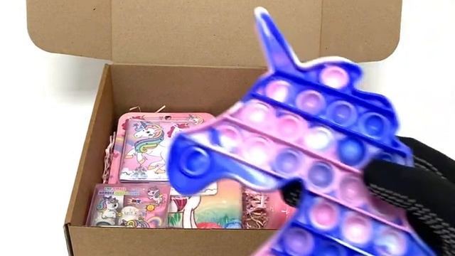 Подарочный набор Единорог для девочек Kid's Box / Unicorn Kid's Gift Box 47 смотреть онлайн