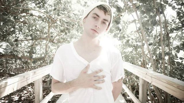 Tyler Carter (Issues) - Four Songs смотреть онлайн
